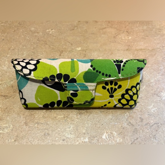 Vera Bradley Authentic Hard Eyeglass Case “Limes Up” - Picture 1 of 8